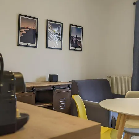 Le Fier Pied A Terre A Apartment